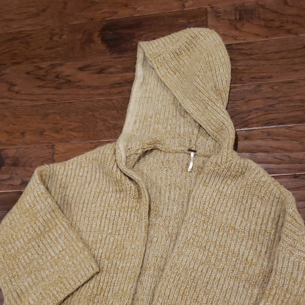 Cardigan - Picture 2 of 2
